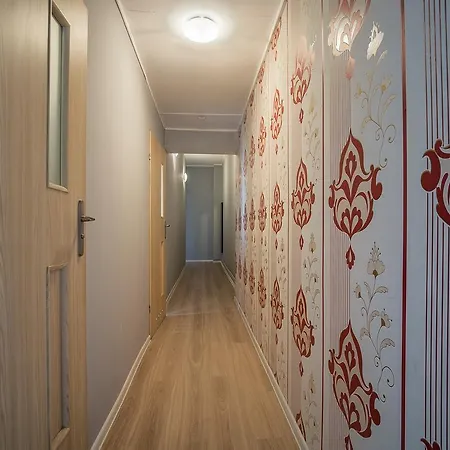 W Centrum Sopotu - Aleja Niepodleglosci 793 Δωμάτια σε οικογενειακή κατοικία *